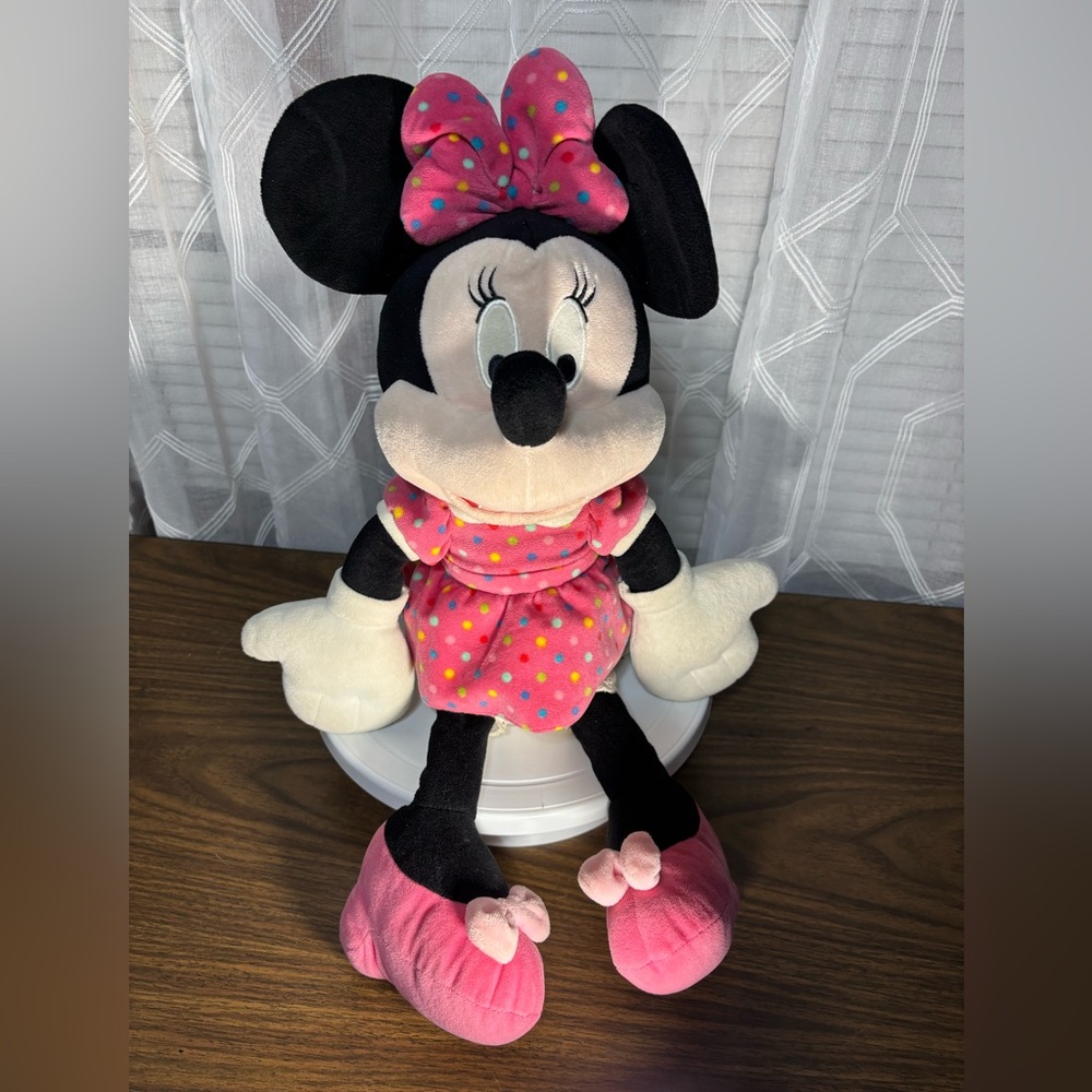 Kohl's Minnie Mouse Stuffed Mouse Doll 19” high. 2015